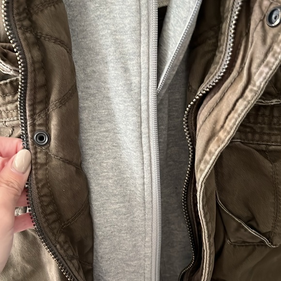 Jacket - Picture 2 of 4